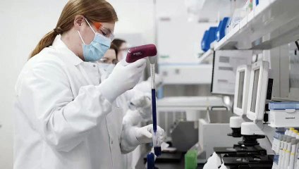 لقاح موديرنا المضاد لكوفيد يحصل على موافقة كاملة في الولايات المتحدة