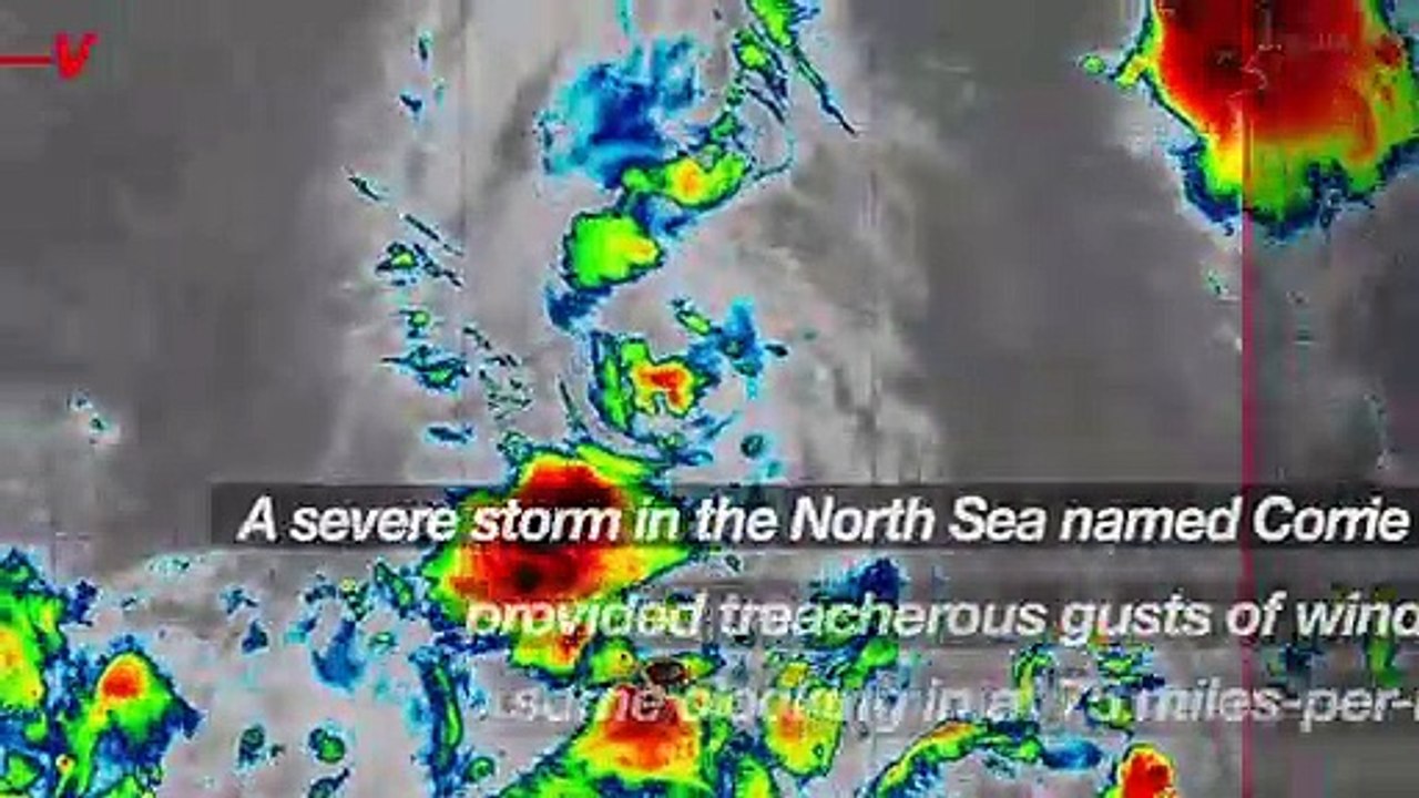 Unbelievable! Airliner Aborts Landing After 75mph Gust of Wind Nearly Flips It On the Runway