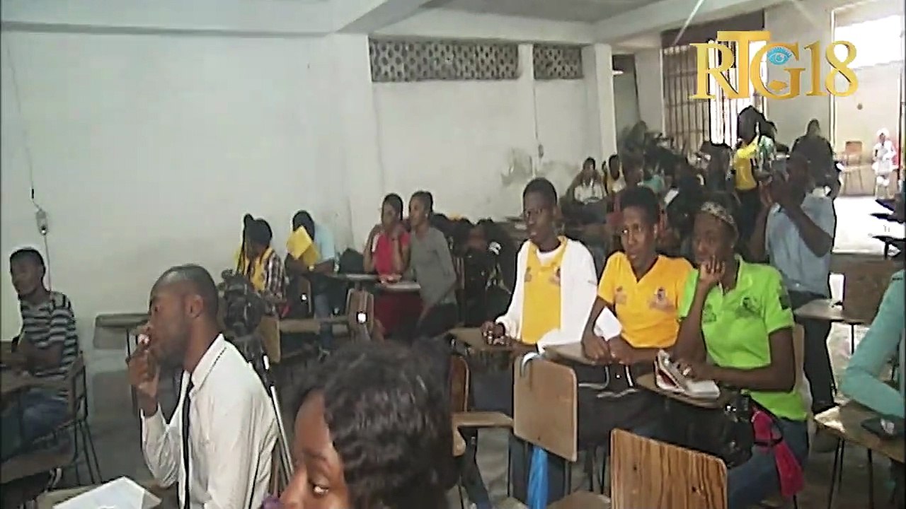 Pati politik Quiskeyen reyalize yon konferans deba nan inivèsite Parodès sou tèm La situation actuel