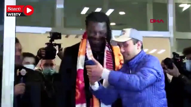 Bafetimbi Gomis, İstanbul'a geldi