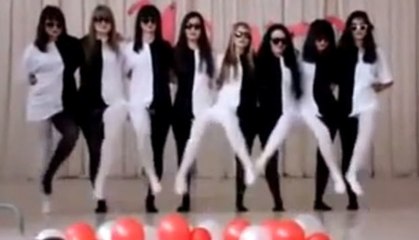 Eine Choreografie voller optischer Täuschungen - einfach unfassbar!