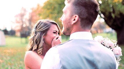 Ihr Fotograf lässt sie am Tag der Hochzeit im Stich, eine Unbekannte lässt den Tag der Zeremonie extra neu entstehen.