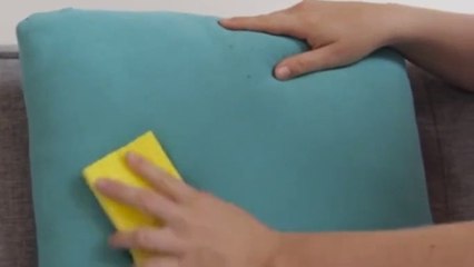 Sagen Sie endlich Lebewohl zu Fusseln auf Ihren Textilien mit diesem Trick.