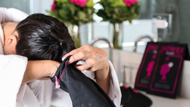 Pony Dry: Das geniale Produkt, um beim Haarewaschen Zeit zu sparen