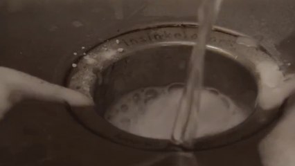 Abfluss reinigen ohne Chemie