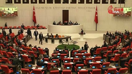Adalet Bakanı Bekir Bozdağ TBMM Genel Kurulunda yemin etti