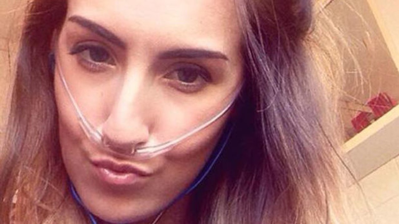 Sie ist 22, todkrank und verzichtet auf eine Organtransplantation, um ihre Träume ausleben zu können!