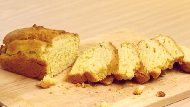 Diesen Kuchen kannst du mit nur 2 Zutaten machen. Eine originelle Idee zum Kaffee