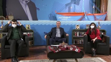 Cumhurbaşkanı Erdoğan, gençlerle buluştu (8)