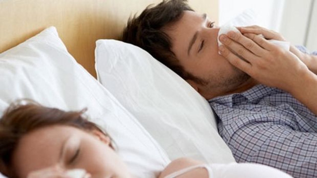 Männerschnupfen: Leiden erkältete Männer wirklich mehr als Frauen?