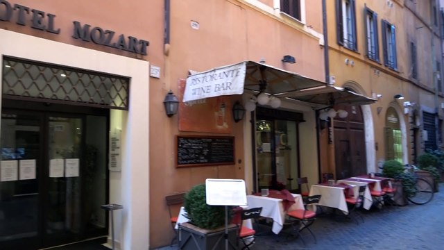 Green Pass base per entrare in Italia e Super in hotel, gli albergatori: Si favorisce l'illegalità