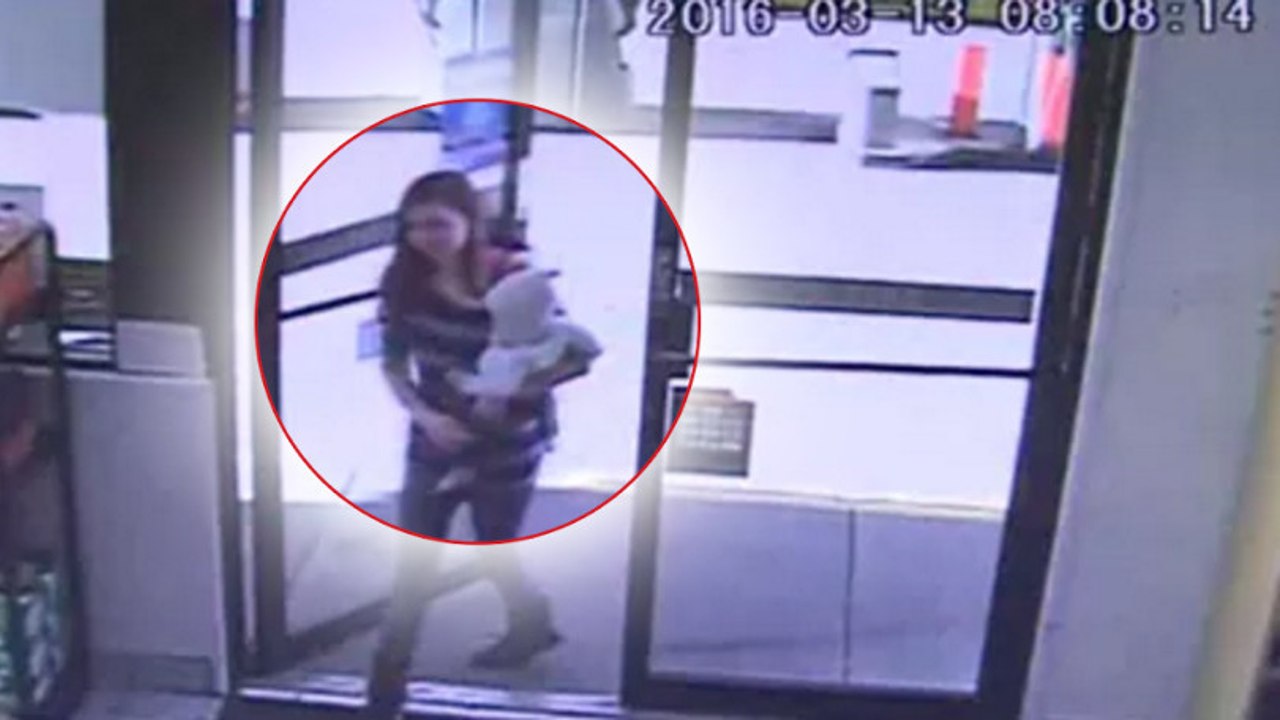 Eine Kassierin rettet einem Säugling das Leben, als dessen Mutter vor ihrer Kasse zusammenbricht