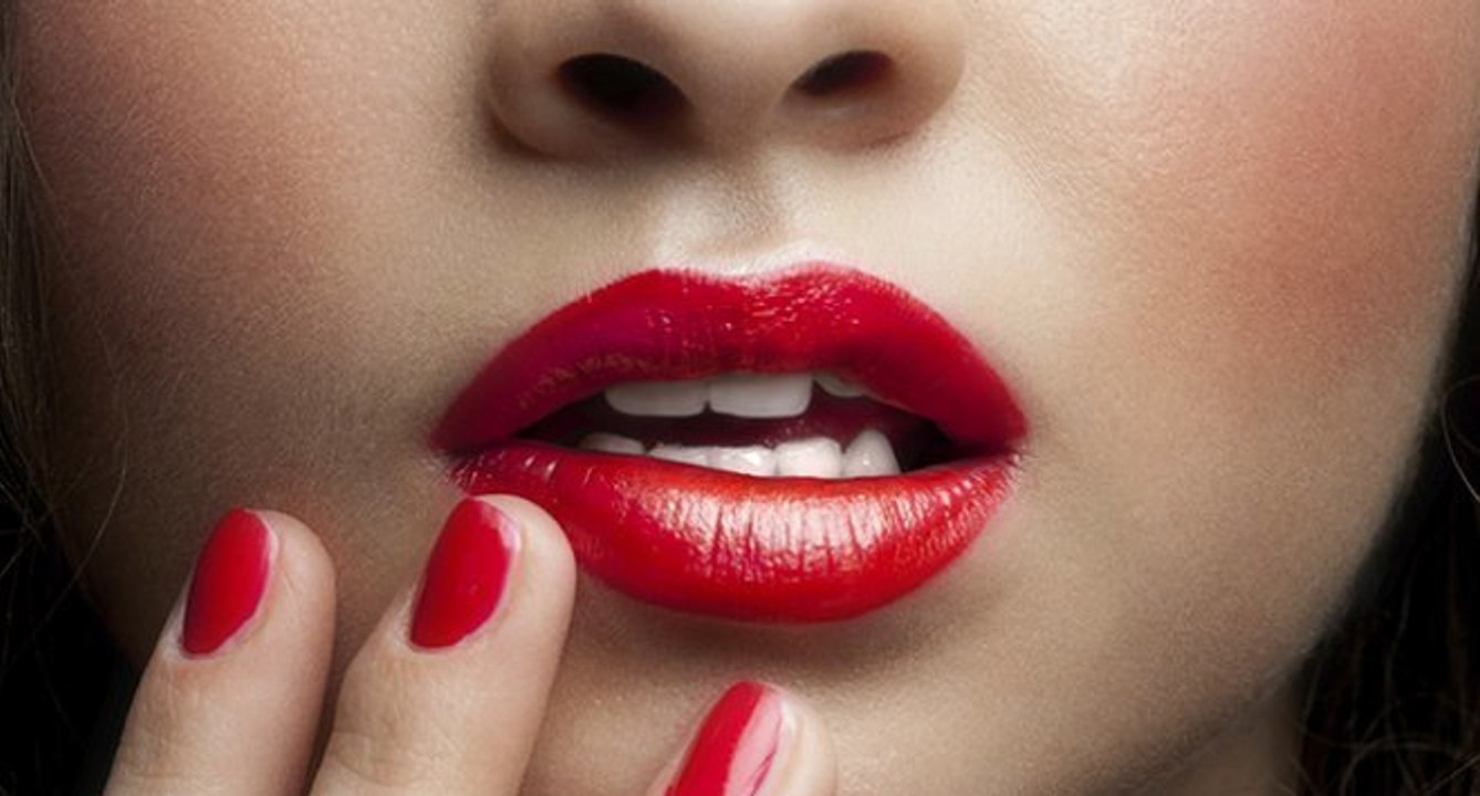 Entdeckt mit uns die ungeahnten Wirkungen des Lippenstifts