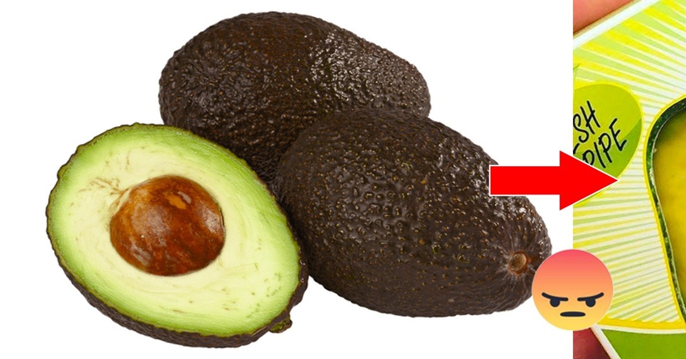 Unnötige Verpackungen: Zwei eingeschweißte Avocado-Hälften