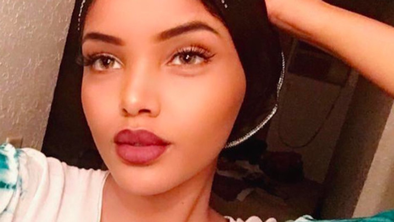 Halima aden: sie ist das erste model mit kopftuch bei der agentur img models