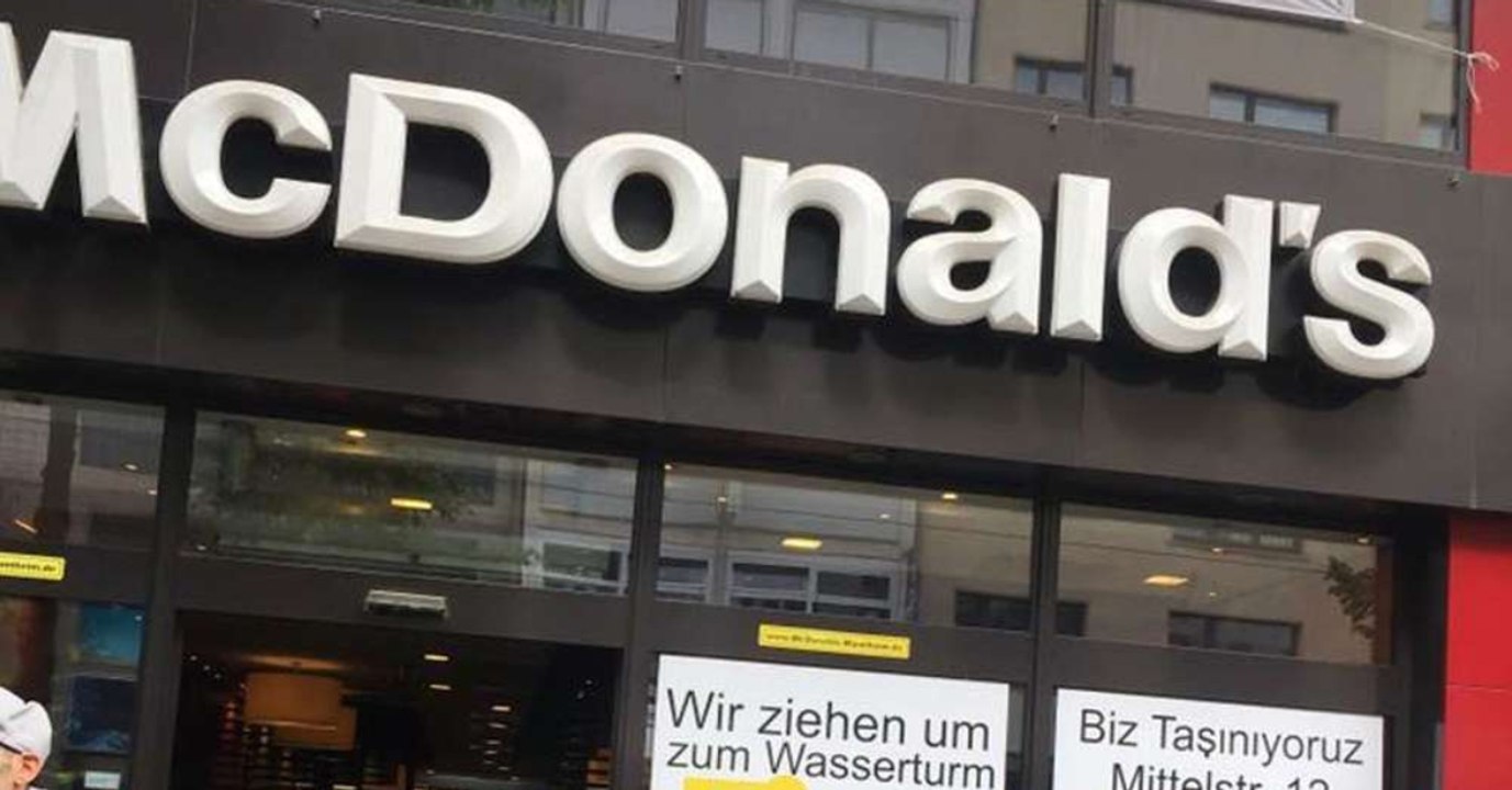 Deutschland: türkisches schild vor mcdonalds sorgt für aufschrei