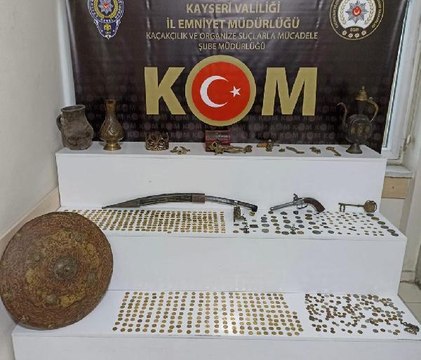 KAYSERİ'DE, ROMA VE BİZANS DÖNEMİNE AİT 618 PARÇA TARİHİ ESER ELE GEÇİRİLDİ