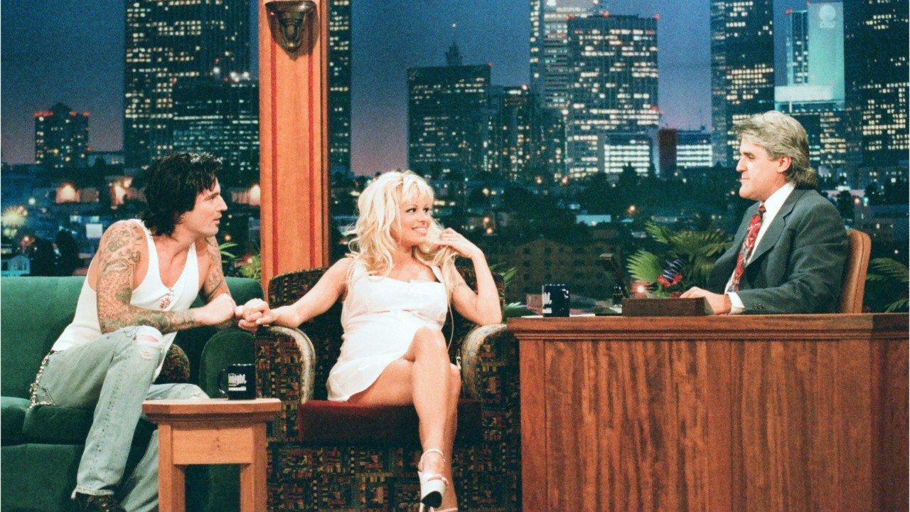 Voici - Pamela Anderson (Pam & Tommy) : qui est Rand Gauthier, l’homme qui a dévoilé sa sex-tape avec Tommy Lee ?