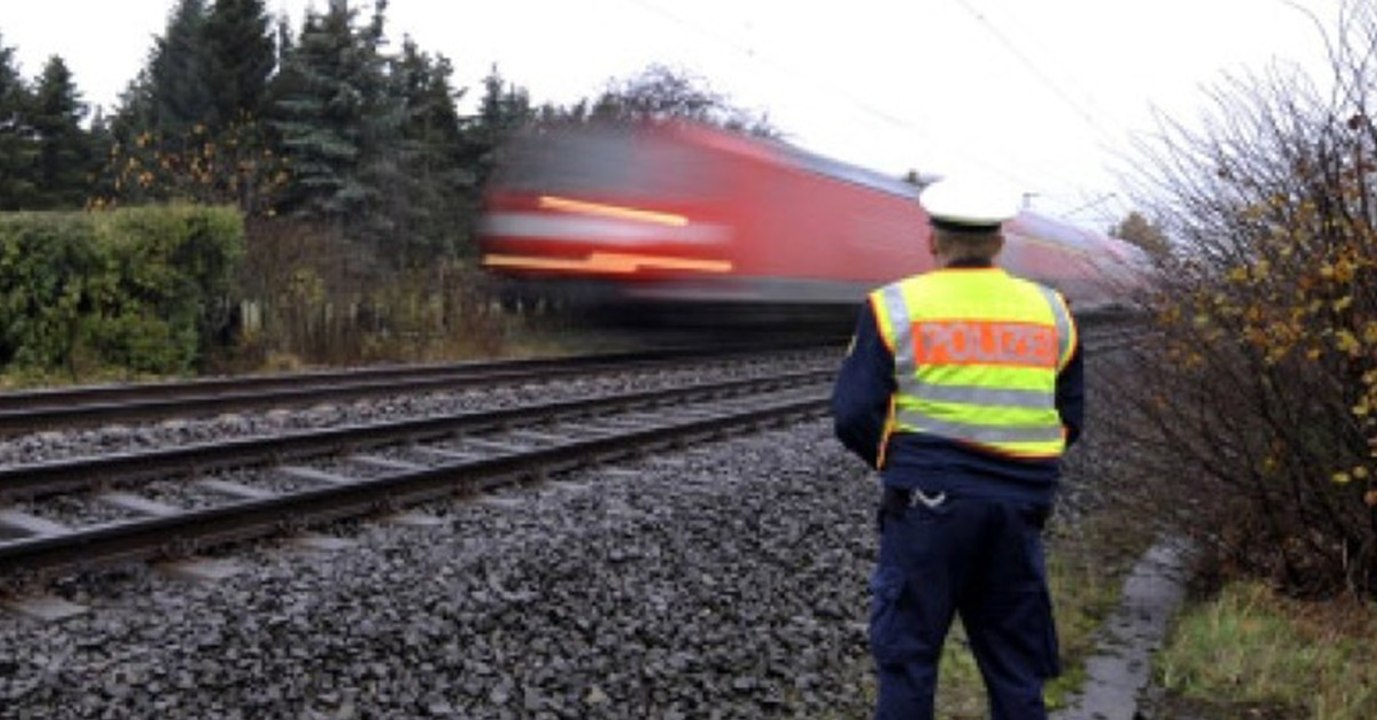 Wieso nur ist so viel Schotter auf den Gleisen?