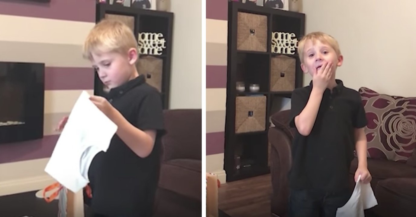 Er wird ein neuer großer Bruder. Seine Reaktion wird euch zu Tränen rühren