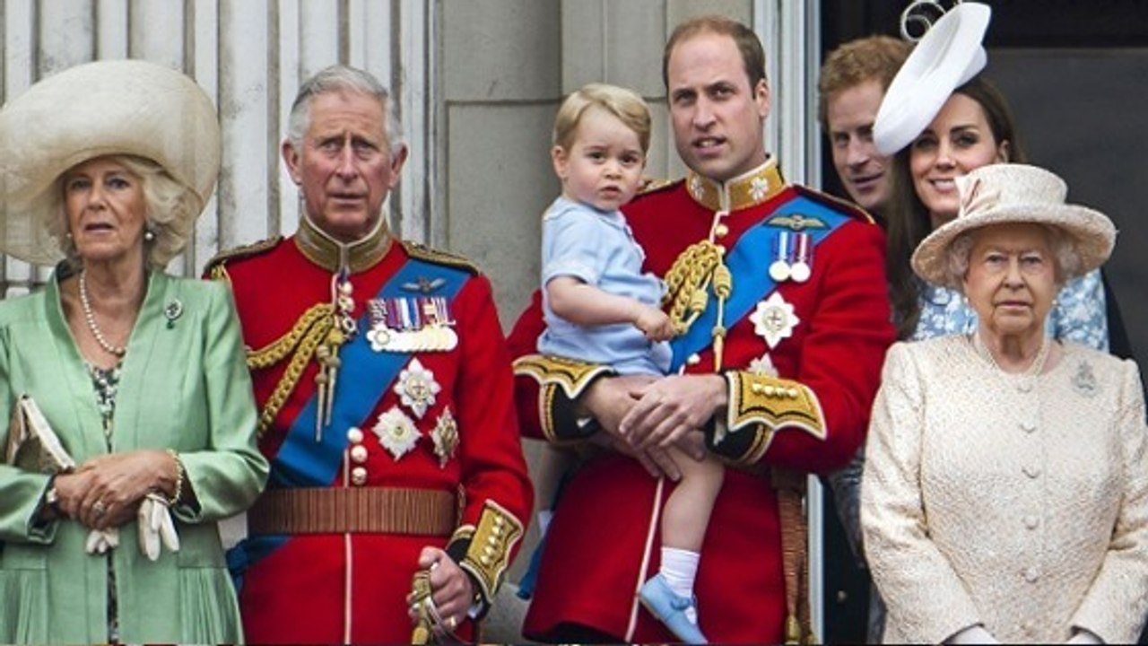 Diese Frau lässt kein gutes Haar an der königlichen Familie. Selbst Prinz George bleibt nicht verschont