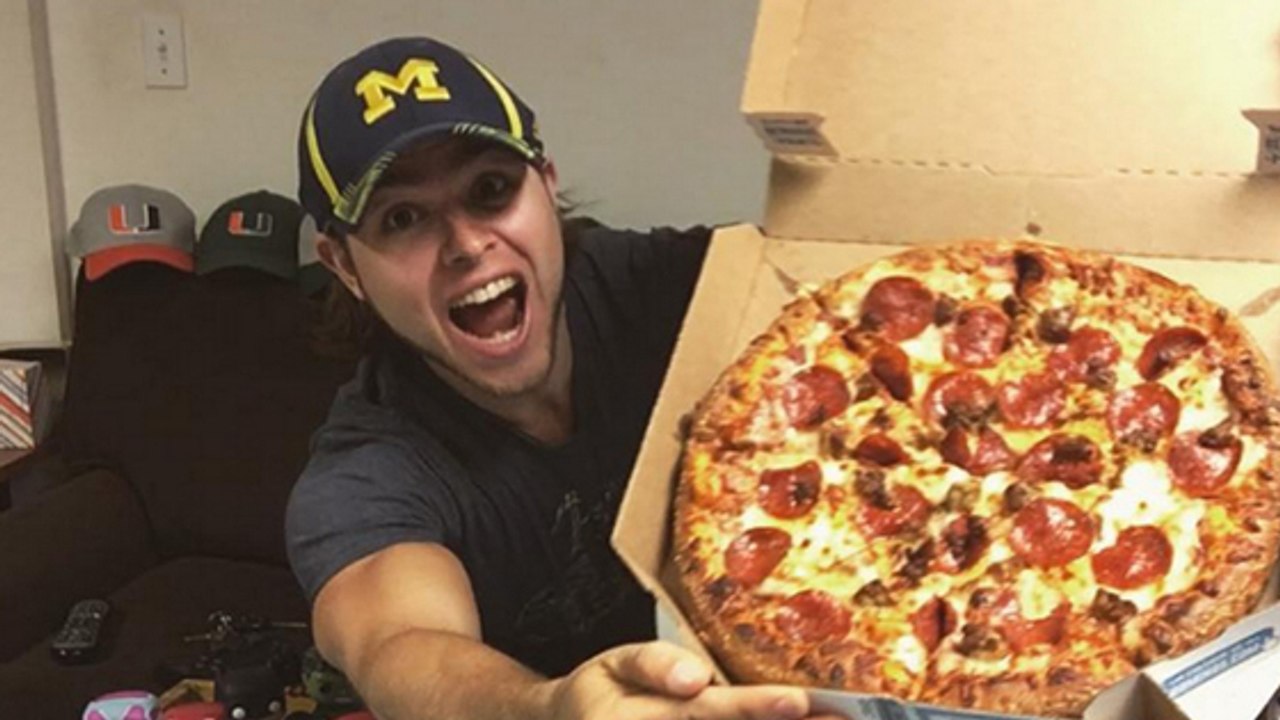 Ein Jahr lang Pizza essen: Was passiert mit dem Körper?