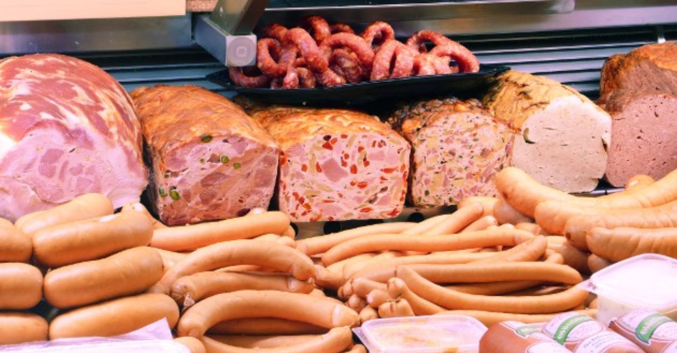 Neue Wurst-Sorte: Junge Kunden stürmen Metzgerei in der Schweiz!