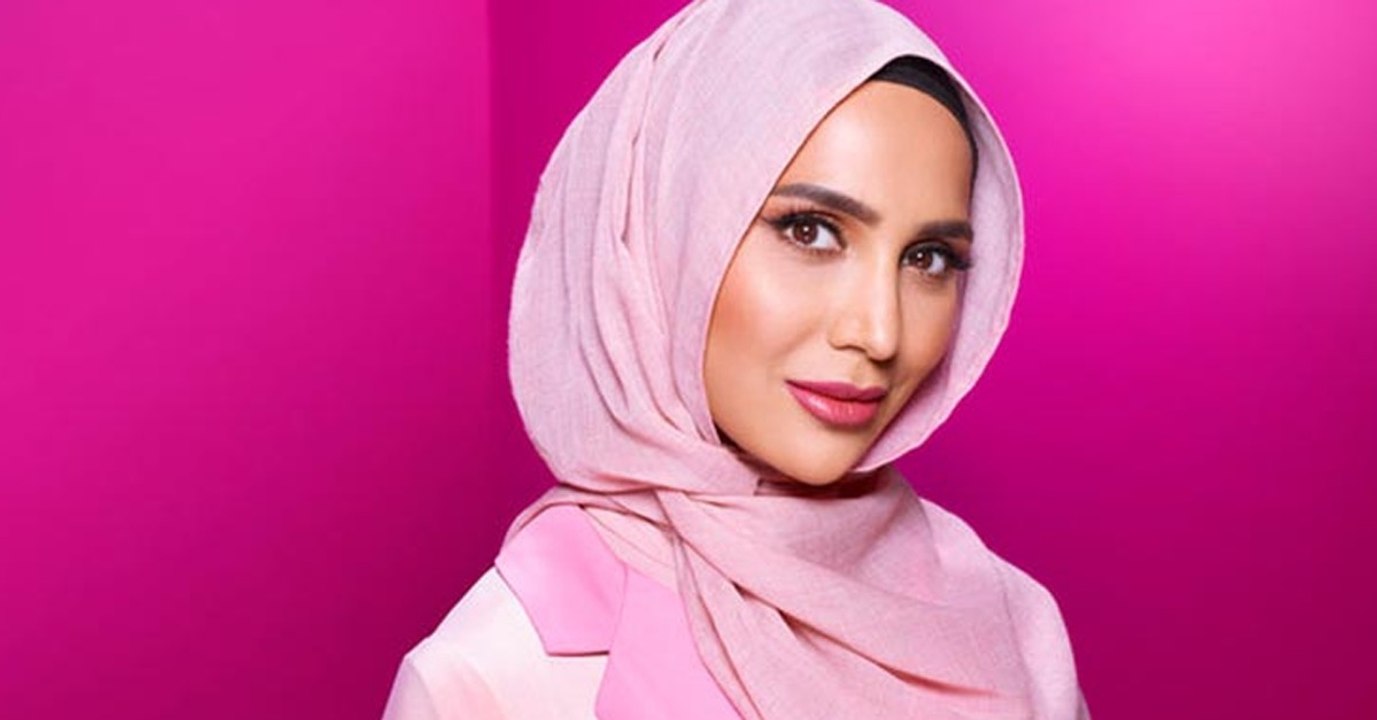 Neues L'Oreal-Model soll für Haarpflege-Produkte werben!
