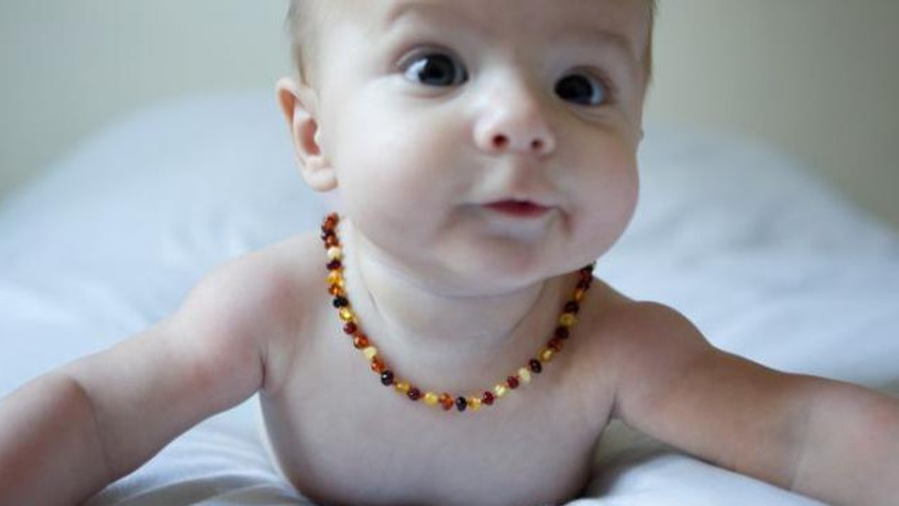 Gefahr durch Bernsteinketten bei Babys