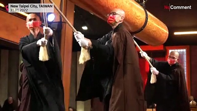 شاهد: هونغ كونغ تحتفل بسنة النمر بمناسبة العام القمري الجديد في ظل وضع صحي حرج