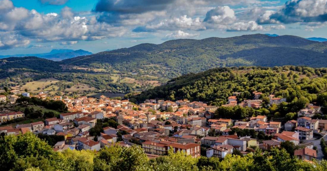 Dieses italienische Dorf verkauft Häuser für nur einen Euro!