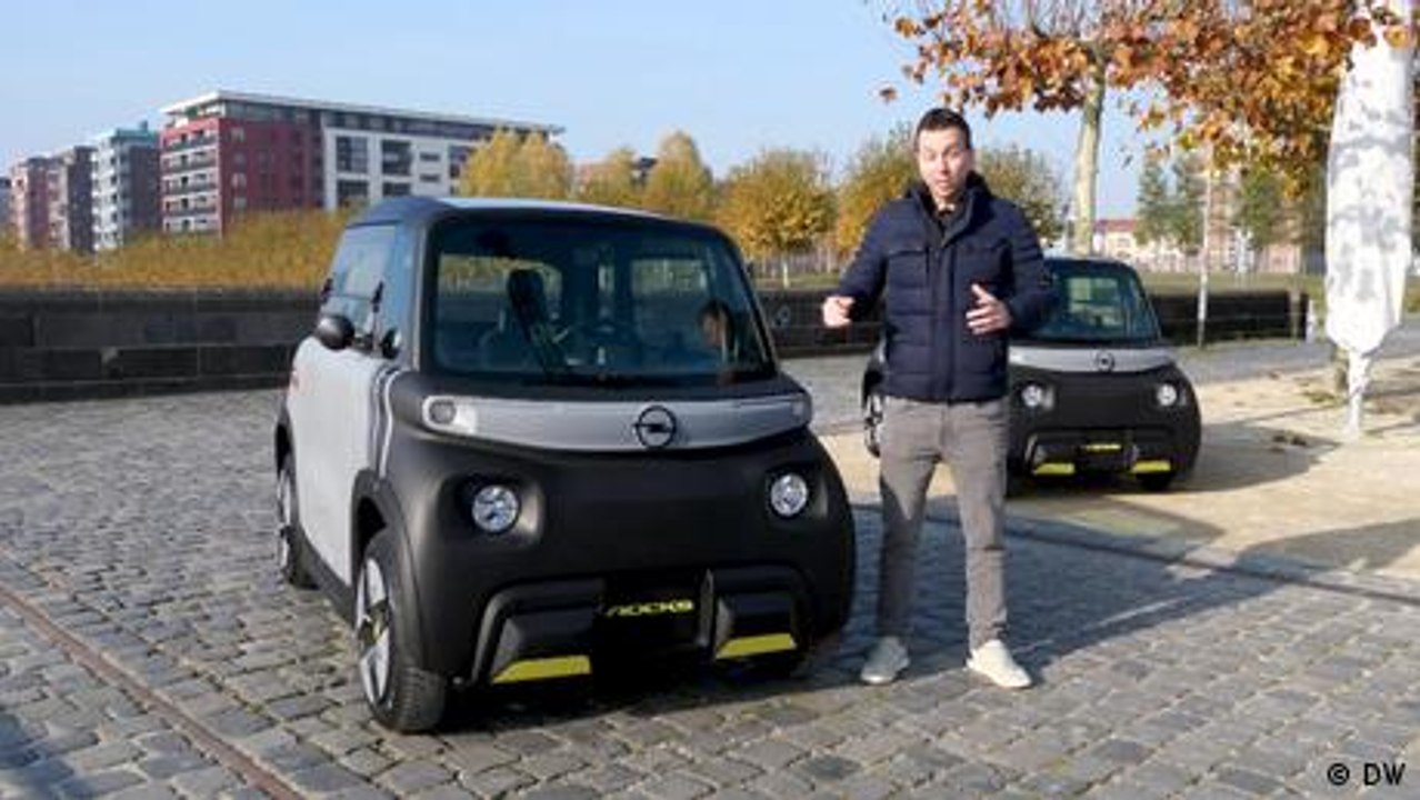 Opel Rocks-E: Licence-free mini mobilty solution