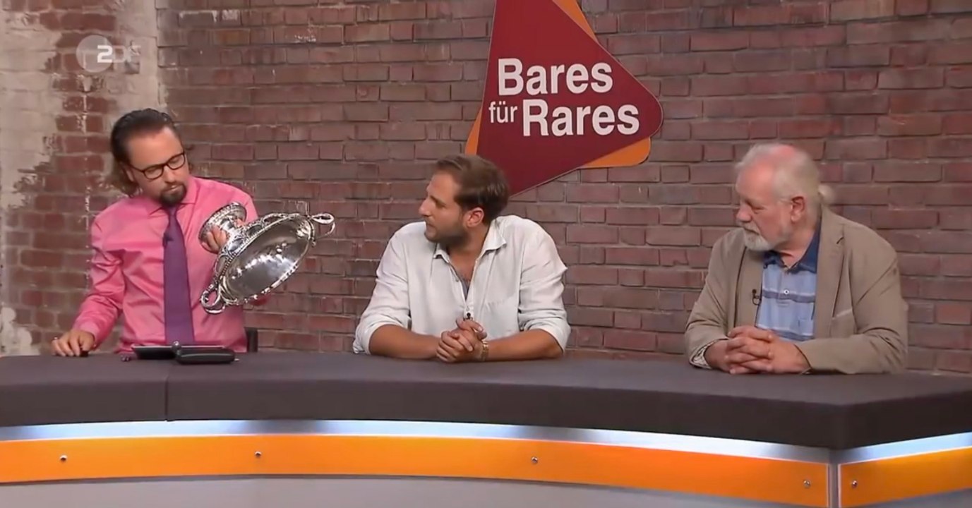Bares für Rares: Händler flippen aus, als sie „Billigschale“ vorgesetzt bekommen