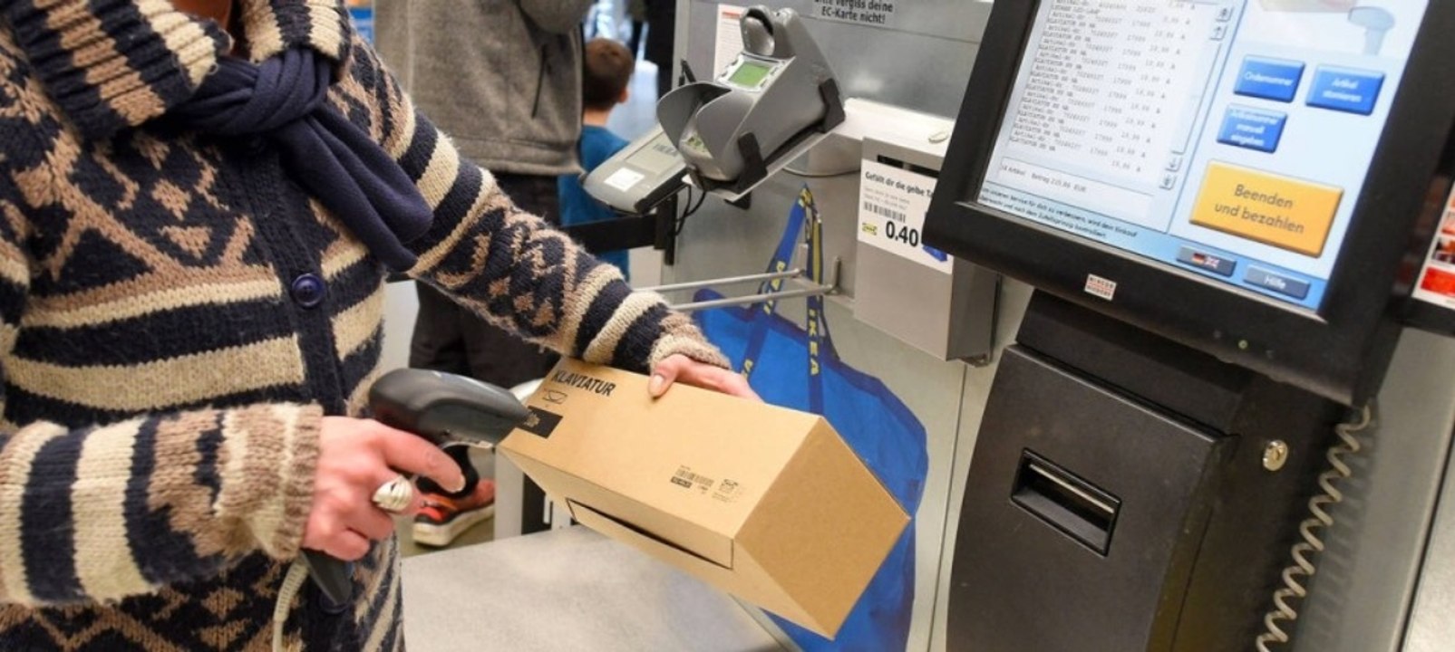 Ikea schickt kundin in untersuchungshaft wegen falschem einscannen