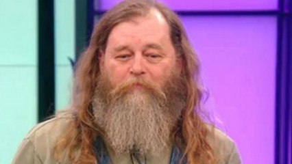 Seit Jahren hat er seinen Bart nicht rasiert: Doch sein Make-Over endet in Tränen