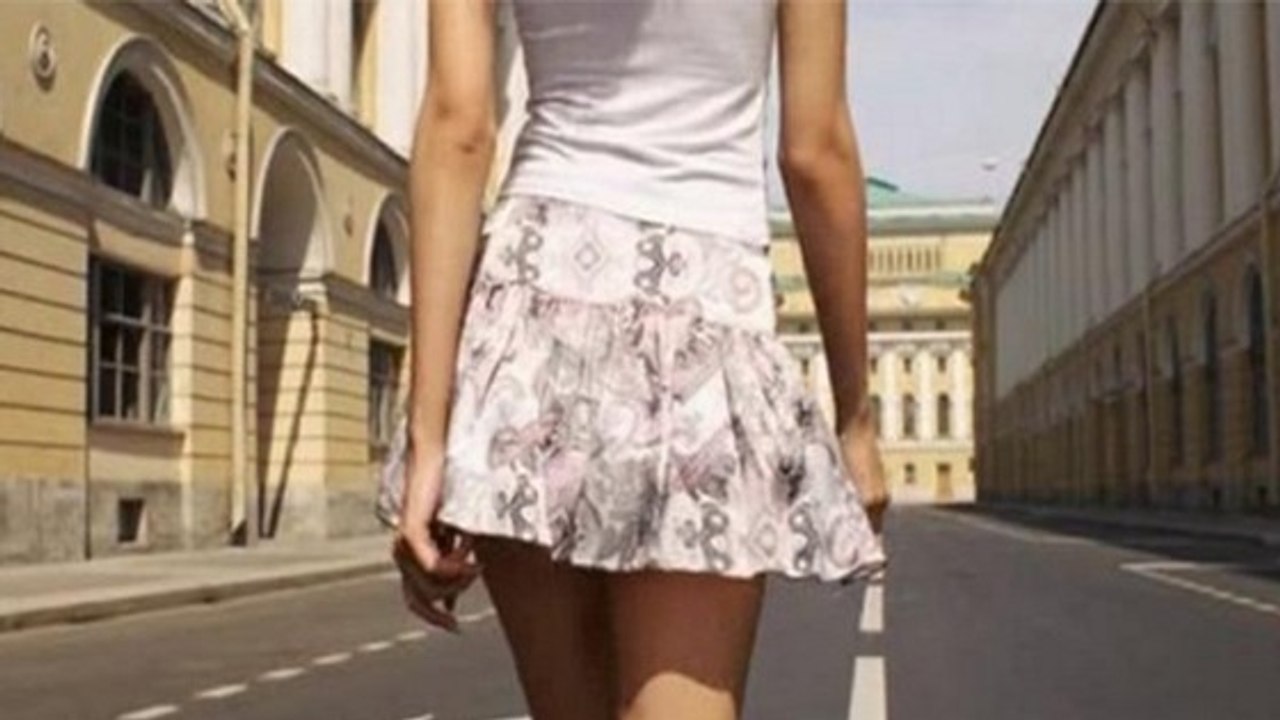 Upskirting: Der Voyeurismus-Trend, der in Deutschland nach wie vor nicht strafbar ist