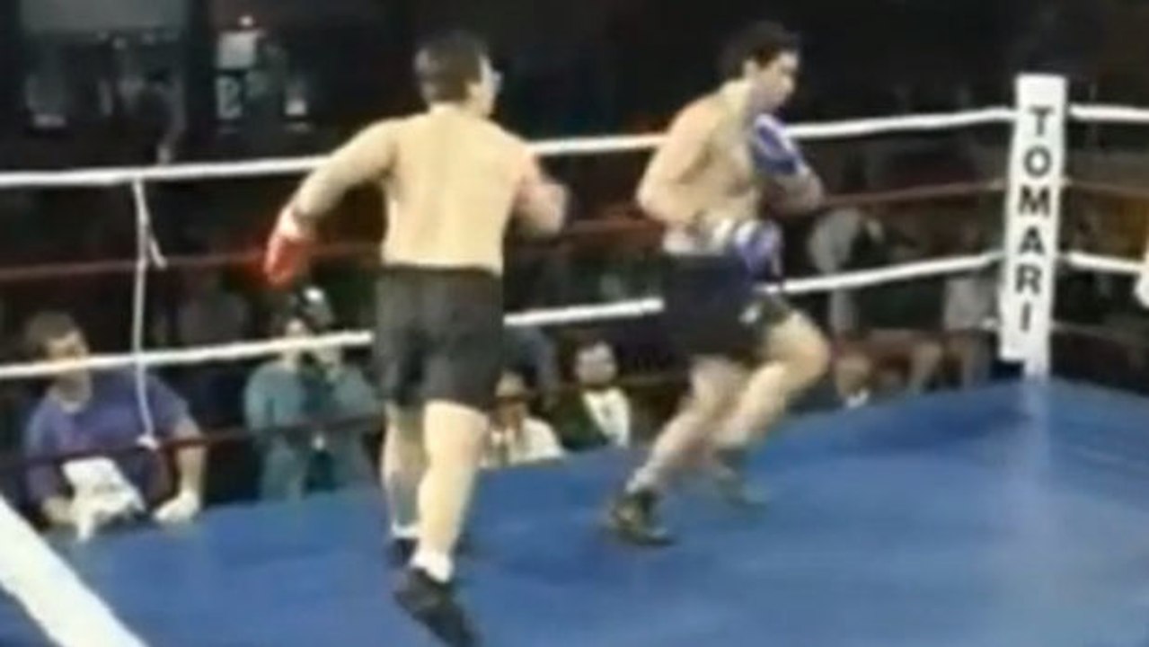 Boxen: Er steigt in den Ring und blamiert sich