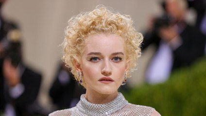 Everything to Know About “Inventing Anna”