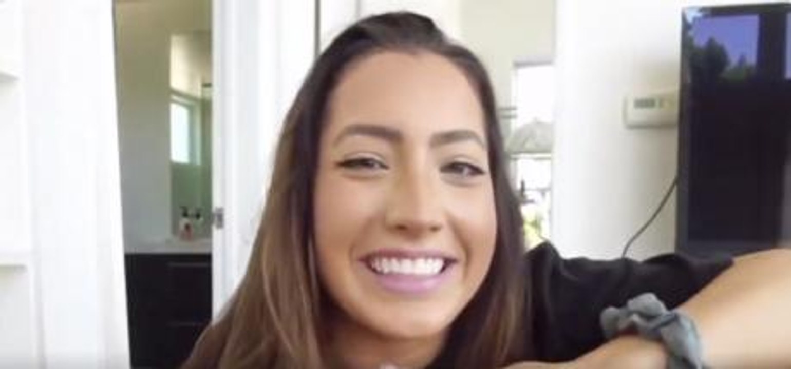 Youtuberin postet aus Versehen ein Video, in dem sie ihren Hund misshandelt