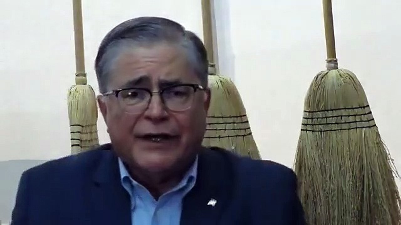¿Cacocracia? Hartos de la cacocracia... pero vote... vote