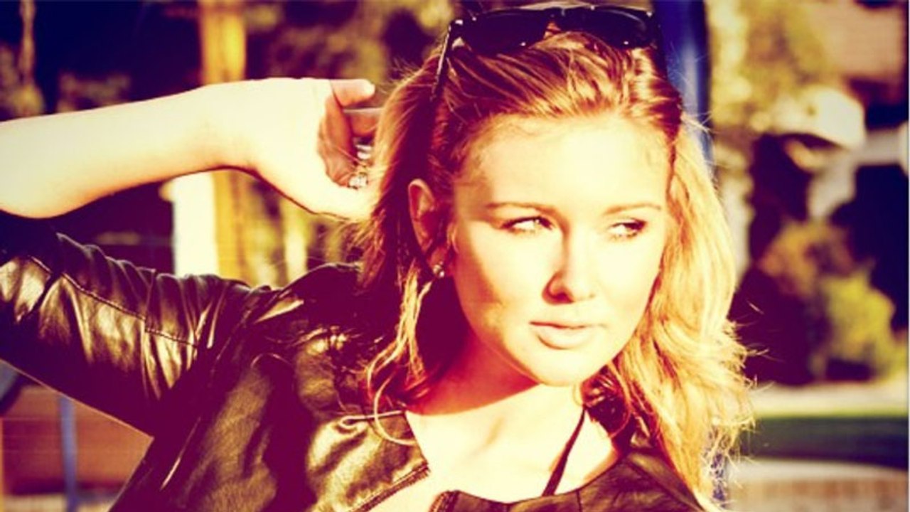 Hunter McGrady: Dieses Model nahm freiwillig von Kleidergröße 34 auf Größe 48 zu