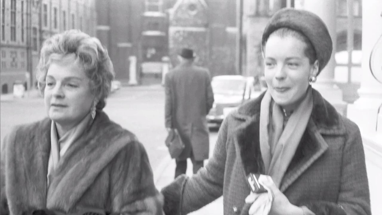 Enthüllt: Hat die Mutter von Romy Schneider mit Hitler geschlafen?