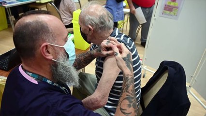 Covid-19: Das darf man mit dem neuen Impfstoff nicht machen!