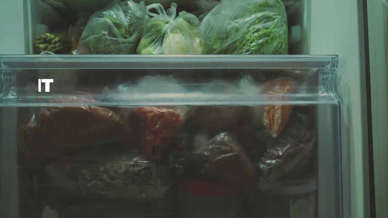 Reise-Hack: Kennst du schon den Trick mit der Münze im Eisfach?