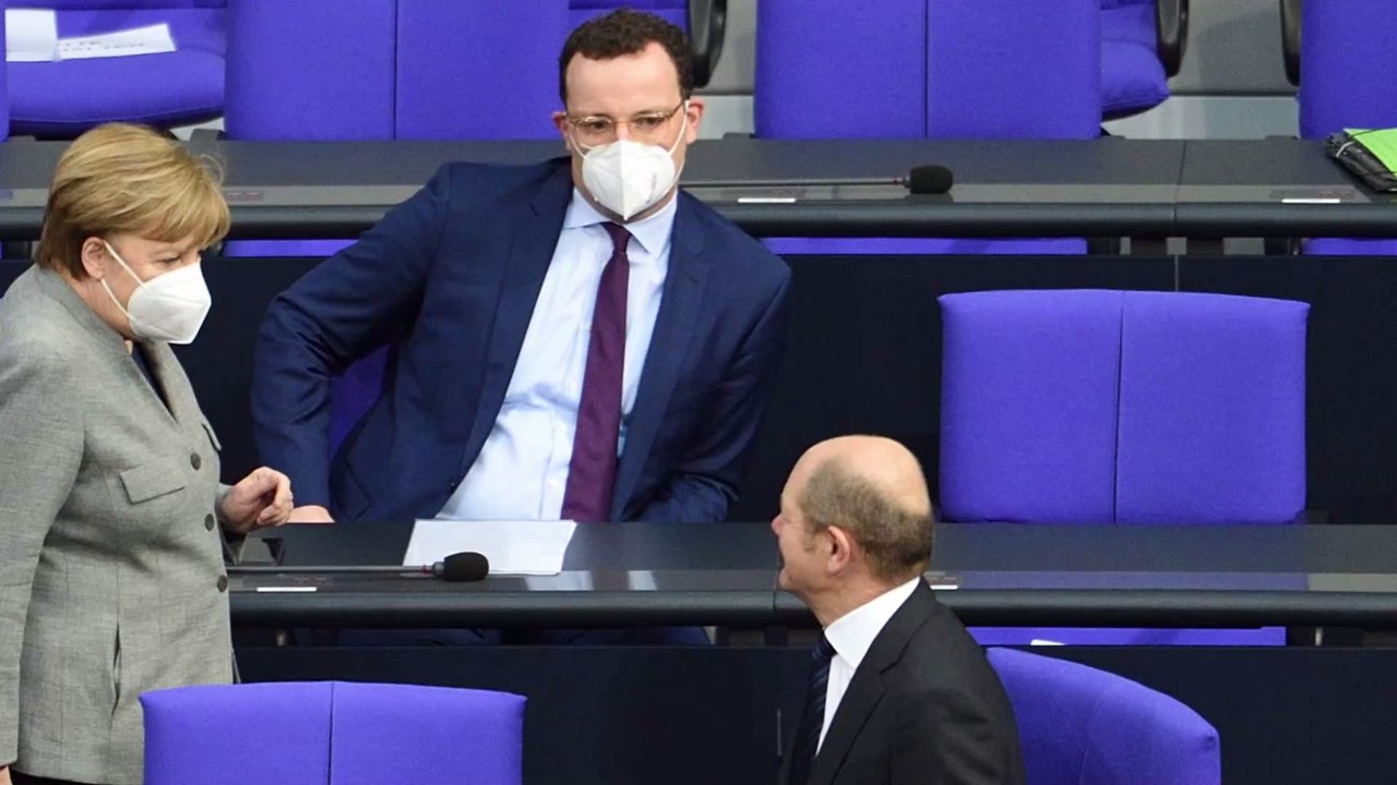 Lauterbach bei Lanz: "Fast wie der Ausbruch einer neuen Pandemie"