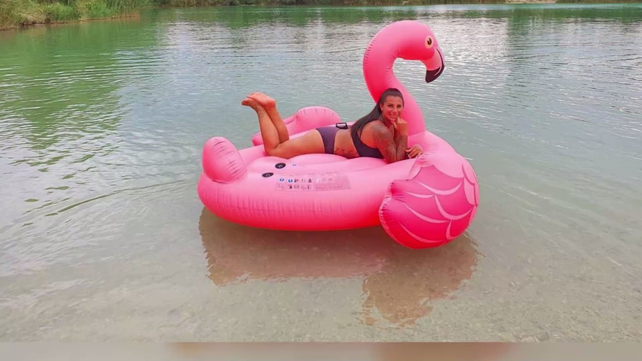 Frau färbt ihren Hund pink: Nicht nur Tierfreunde entsetzt!