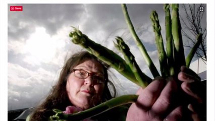 Kristallkugel, Kaffesatz, adieu: Diese Frau kann dank Spargel in die Zukunft sehen und verrät, was uns 2021 erwartet