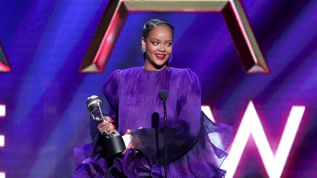 Rihanna mega erfolgreich: ihre dessous sind jetzt eine milliarde wert