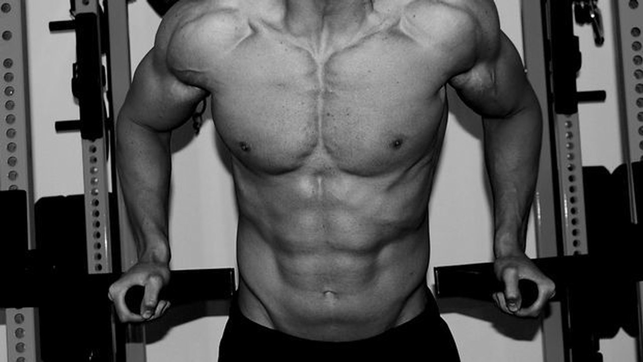 Eine Übung für die Kräftigung des Trizeps und des Oberkörpers