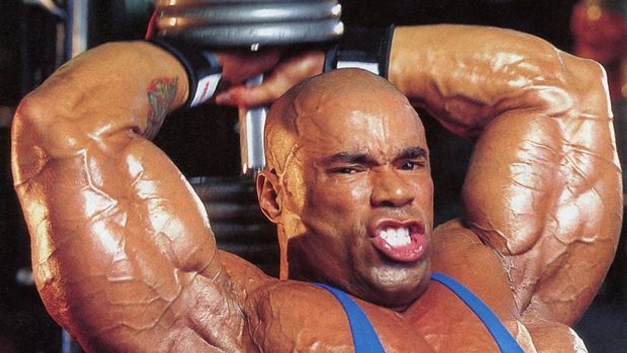 Das außergewöhnliche Training des Bodybuilders Kev Levrone